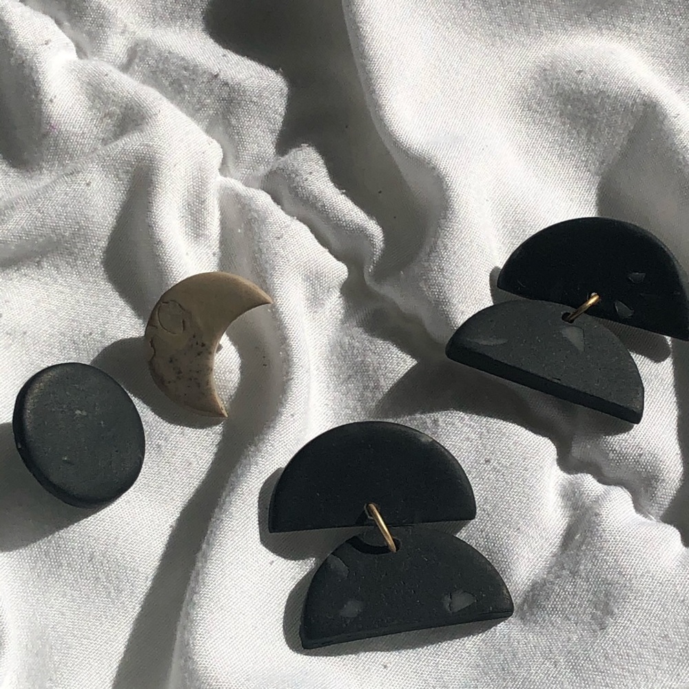 ❕FREE WITH PURCHASE❕Set of 2 Clay Earrings Bundle